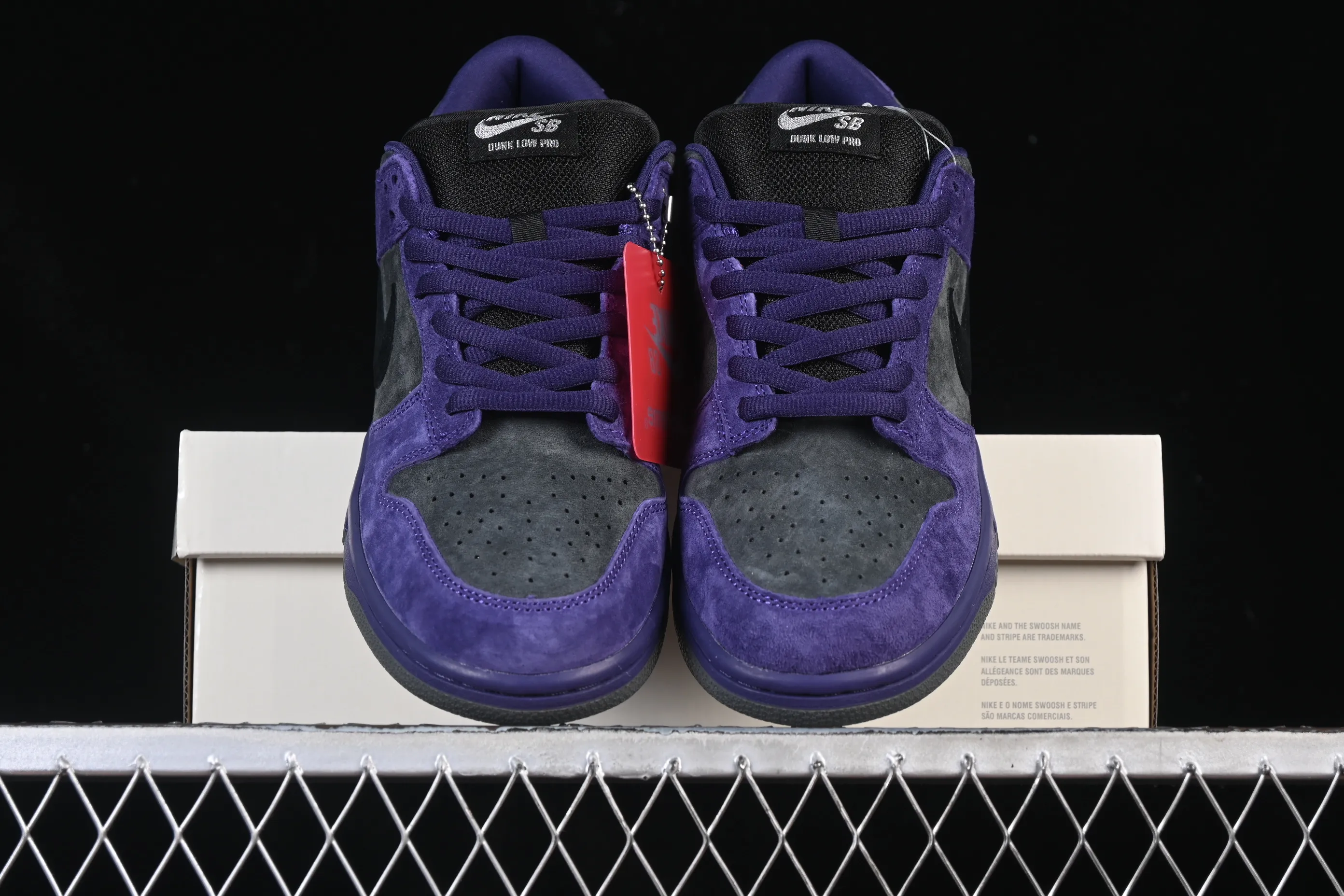 All categories Nk SB Dunk Series Nk SB Dunk Low low-top sneakers C version Supreme x Nike Dunk SB Dunk Low joint gray and purple low-top casual skateboard shoes HQ8487-500